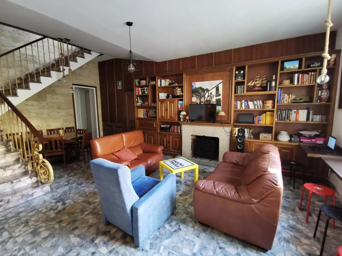 Mucha Masia Hostel Rural Urba El Prat de Llobregat Spain